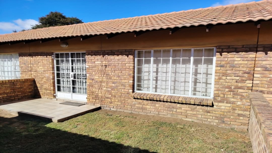 2 Bedroom Property for Sale in Vaalpark Free State